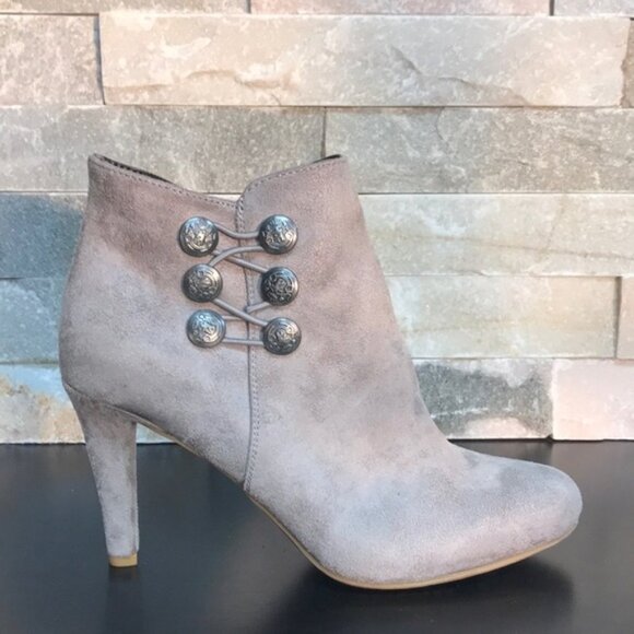 Rialto Cairo Booties - Picture 2 of 5